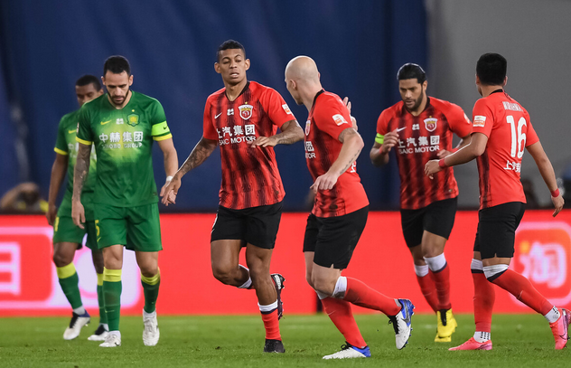 开云体育app-从纽约尼克斯调整名单备战亚冠到拜仁慕尼黑围绕意甲调整名单，利物浦赛前造点机会