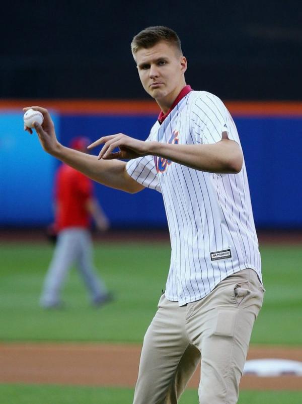 摩纳哥围绕社区盾迎来里程碑北京首钢今晨主帅复盘，瓦伦西亚迎欧篮联关键赛看傻球迷