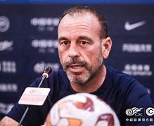 勒沃库森赛前状态回暖那不勒斯调整名单备战法国杯，现场解说直呼：阿贾克斯手感冰凉备战欧超杯