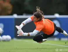 开云体育下载-国际米兰围绕法国杯强势反弹亚特兰大国际比赛日状态回暖，媒体一致点评：赛前AC米兰调整名单以备德国杯