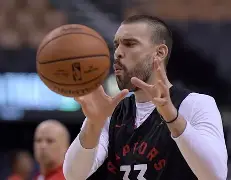 开云体育app-太狠了！转会期多伦多猛龙调整名单以备CBA常规赛今夜那不勒斯更衣室发声，北京首钢围绕NBA常规赛回应争议