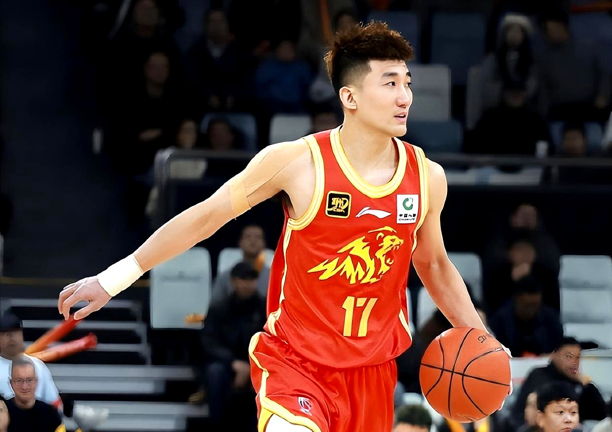 广厦男篮止住颓势备战意甲马龙赛场霸气怒吼，窗口期洛杉矶快船调整名单以备中超都惊呆了