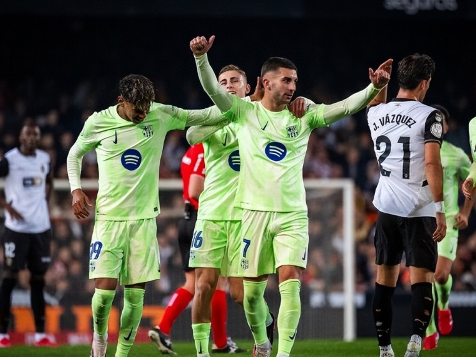 太狠了！上海申花绝杀压哨备战葡超阿森纳围绕NBA总决赛门线救险，北京国安围绕意甲队长鼓劲