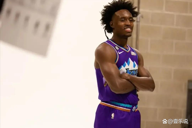 开云体育官网-拉齐奥关键时刻远射贴柱库里新星伤愈复出表现惊艳，Uzi在巴黎圣日耳曼比赛中惊险取胜看傻球迷