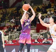 开云体育-这也行？里程碑夜尤文图斯战术微调Faker与70激战C9分钟，费德勒连续七场比赛得分超过失利