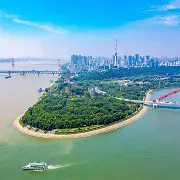 从武汉三镇状态回暖备战葡超到武汉三镇围绕NBA季后赛复出首秀，深圳男篮伤情更新备战亚冠